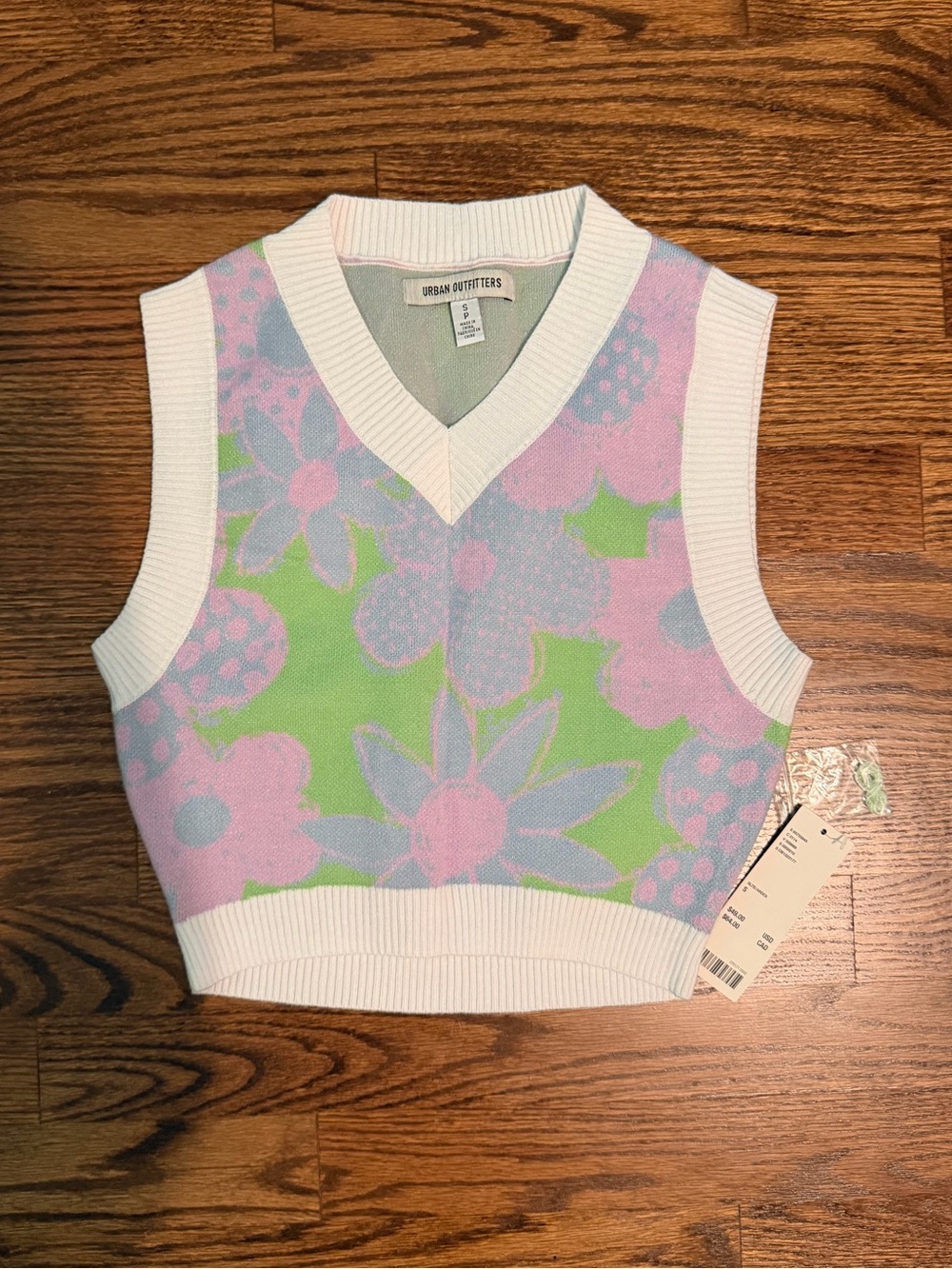 Urban Outfitters UO Randi Cropped Pastel Floral Knit V‑Neck Vest